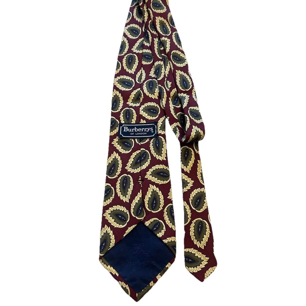 Vtg Burberry of London Men’s Tie Red Evil Eye Pattern Silk 3.5” Handsewn in USA